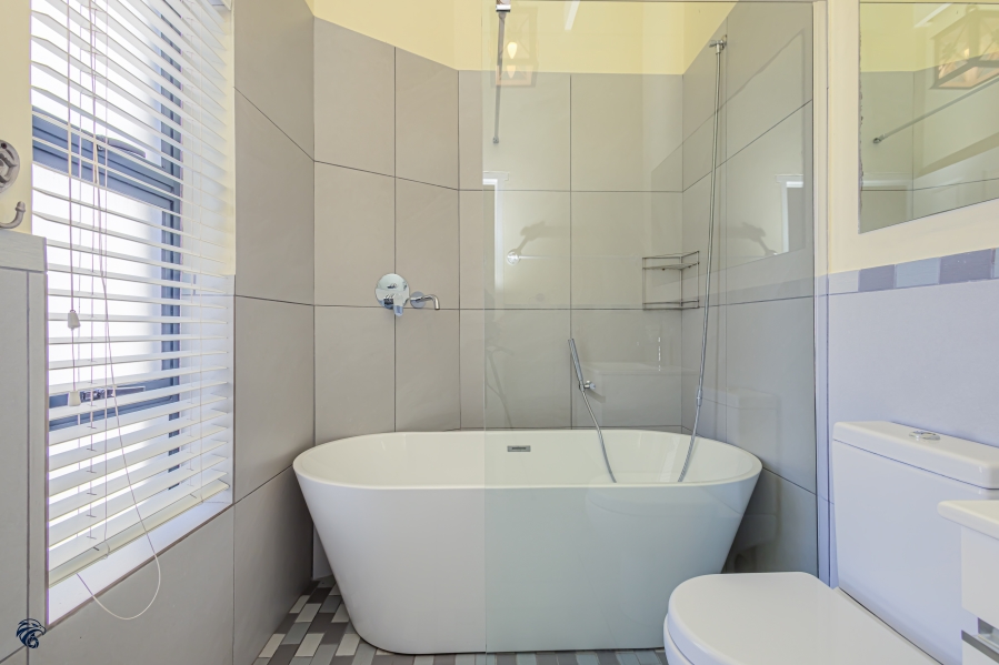 3 Bedroom Property for Sale in Waterfront Western Cape